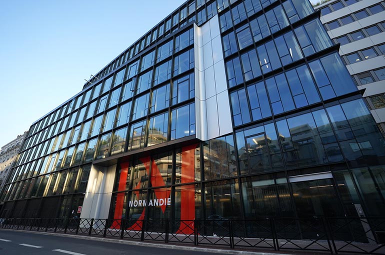 Campus de Paris-Clichy extérieur