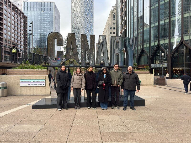 Studens visit Canary Wharf in London Studens visit Canary Wharf in London