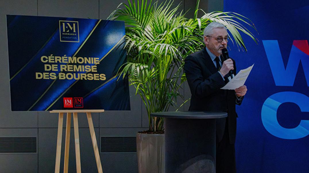 Cérémonie de remise de bourses